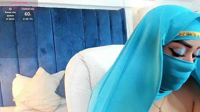 fatimarab   online show from April 18, 3:31 am