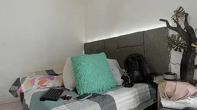 Zoel Amber20 online show from April 12, 10:01 pm