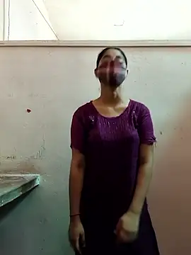 Kitti-Sharma online show from June 17, 6:59 am