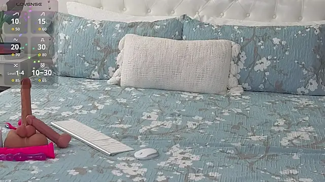 ViolettBaby online show from July 28, 4:39 pm