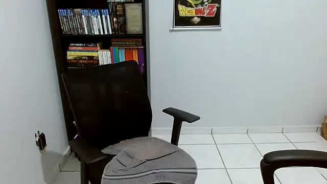 m-mandy online show from March 31, 10:10 pm