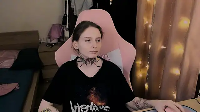 Onyxix online show from March 30, 8:52 pm