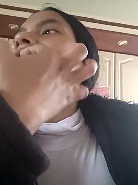 Julieta Parker online show from February 16, 7:25 pm