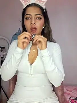  as una77 online show from April 10, 3:56 am