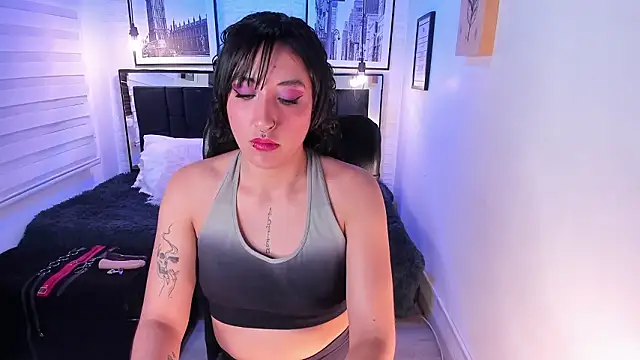 ladyraing online show from February 6, 3:21 am