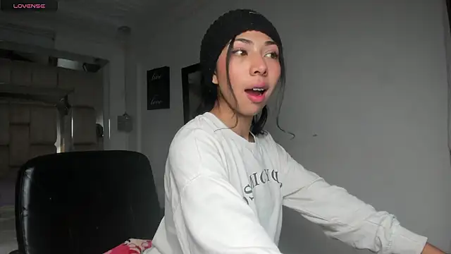 Eva cute7 online show from March 11, 10:30 am