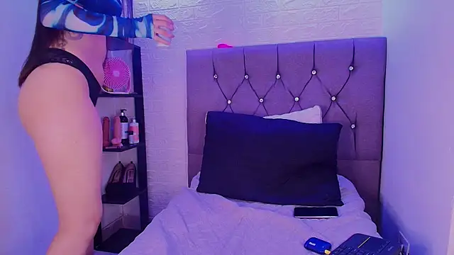 lala purple online show from April 8, 7:16 pm