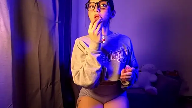 Chinicr18 online show from April 14, 2:22 am