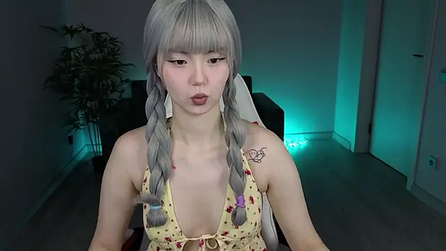 PONKY PINKY online show from March 24, 1:33 am