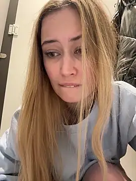 blonde exe online show from February 13, 4:41 pm