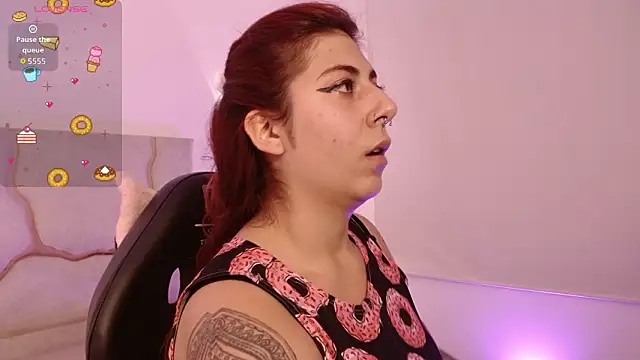 Sashaa tay online show from February 20, 7:26 pm