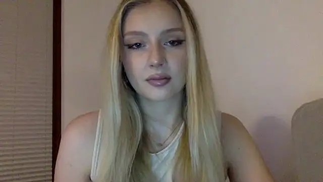 MayaWetDream online show from February 22, 4:30 pm