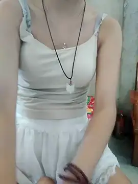 DoliceGirl2k online show from April 9, 5:54 am