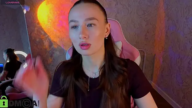  Kiki angel  online show from February 25, 1:59 am