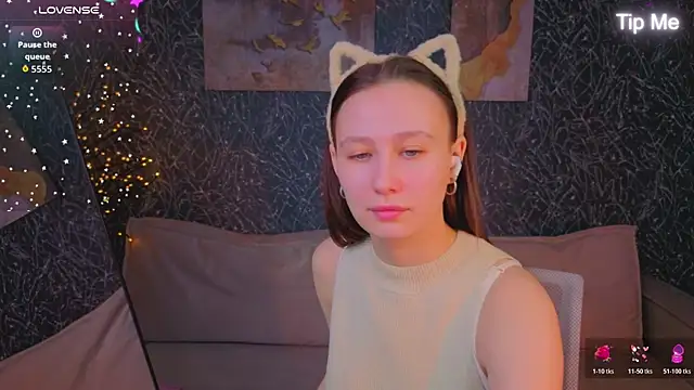  Kiki angel  online show from May 13, 1:22 am