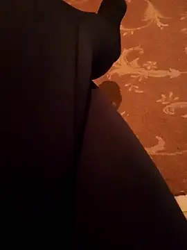 Alinamiss120 online show from March 3, 6:25 pm