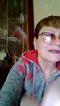 SophieBurns online show from April 7, 1:13 pm