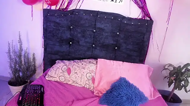 sexy diablaa online show from February 15, 3:11 pm