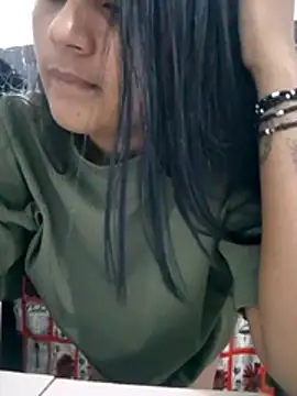 Zoe Renata online show from March 19, 8:40 am