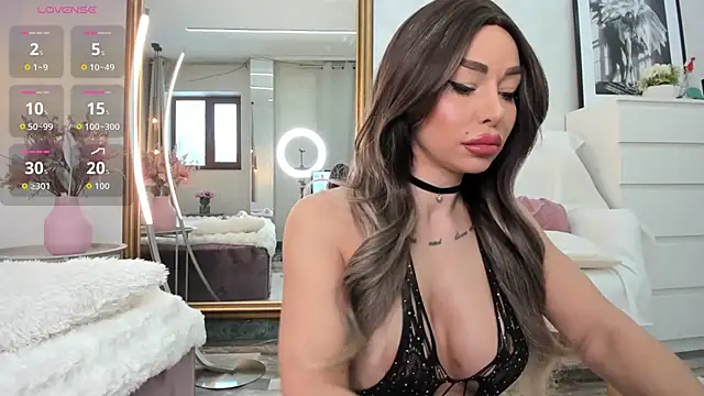 ElinaMoon  online show from February 22, 7:20 am