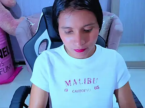 Cataleya23 a online show from April 11, 9:29 pm