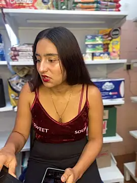 -BabyLuna online show from April 7, 12:18 pm