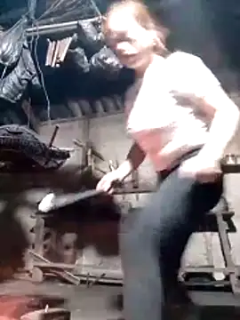 Nhoccon90 online show from February 17, 11:04 pm