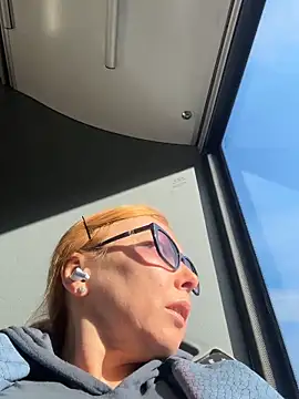 JenyJanys online show from February 26, 2:16 pm