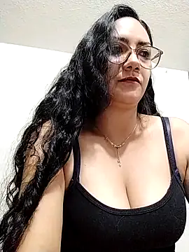 Salma-sweet online show from April 7, 3:30 am