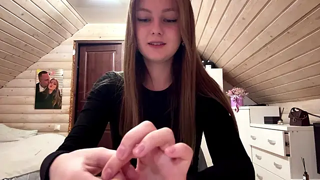 TessSamul online show from March 27, 7:36 pm