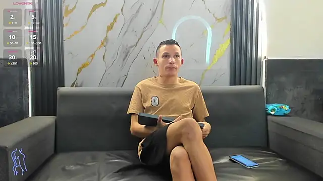 Isaak 26 online show from April 8, 11:34 am