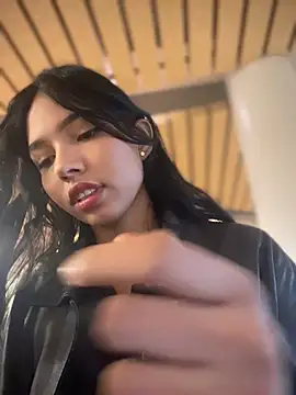jadelaurent online show from July 18, 11:07 pm