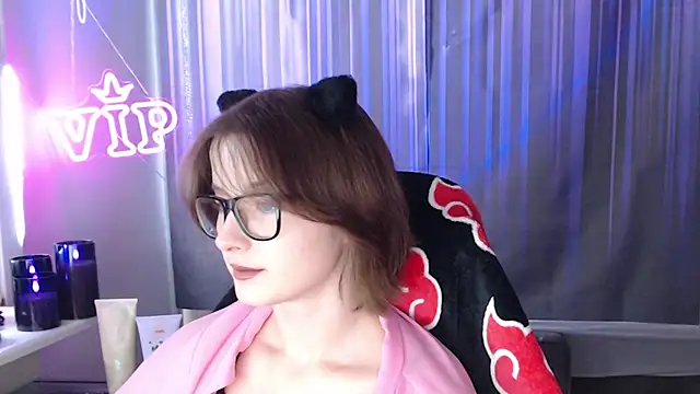 LunaXcherry online show from July 23, 4:59 pm