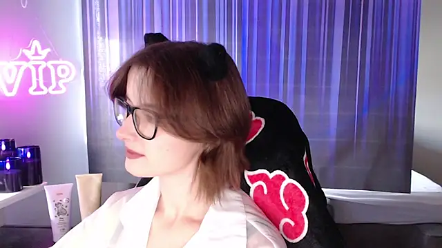 LunaXcherry online show from July 28, 4:39 pm