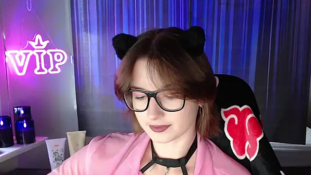 LunaXcherry online show from July 27, 4:37 pm