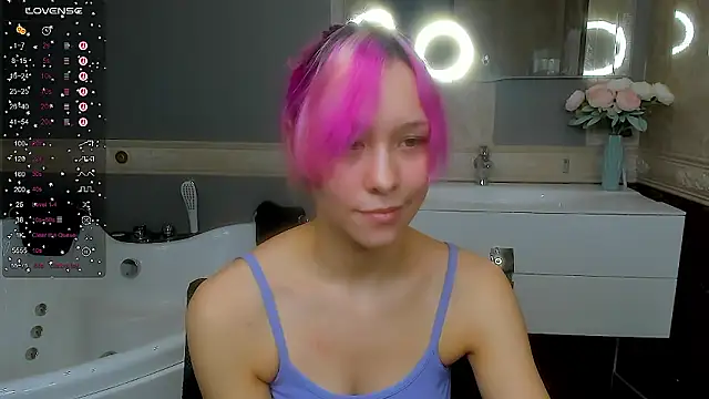 EmilyTrase online show from March 27, 4:03 am