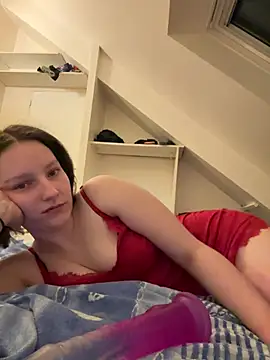 Mis-Elisa96 online show from April 15, 9:15 pm