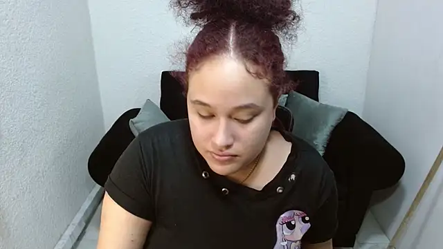 leilanewgirl online show from April 9, 12:54 pm