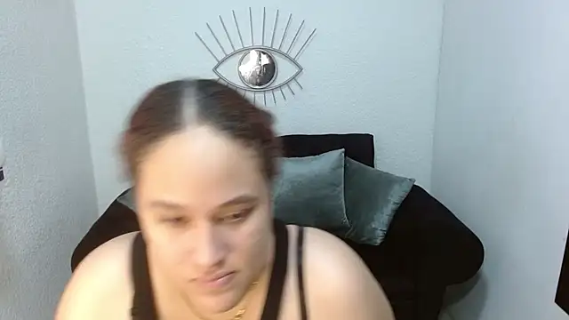 leilanewgirl online show from April 6, 12:17 pm