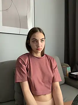  Patricia P online show from April 18, 4:15 am