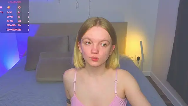 StellaBunny online show from April 11, 4:07 am