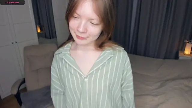 LavenderMitten online show from April 10, 6:30 am