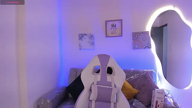 Afrodita rouss online show from February 19, 8:51 pm