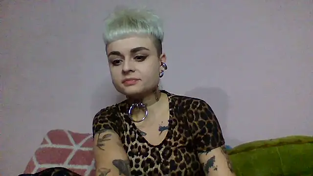 AlisaDear257 online show from February 12, 7:48 pm