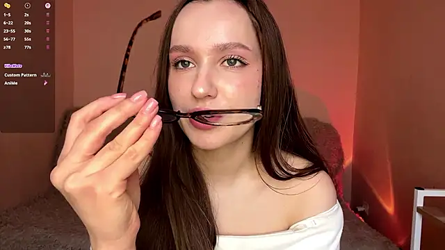 LilliHudons online show from February 14, 9:44 am