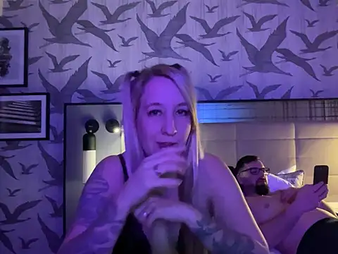 Ninimaus online show from February 14, 9:39 pm