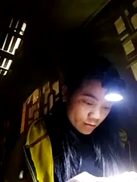 molly-xx online show from March 17, 7:23 am