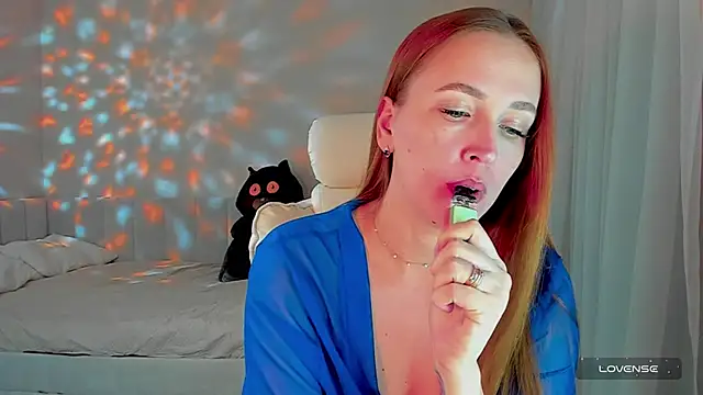 she wolf online show from April 9, 1:27 pm