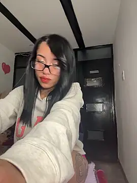 BABY-CHIKIIS online show from February 20, 4:22 am