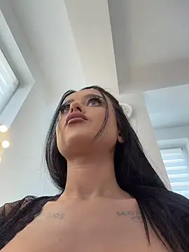 Katty Pery online show from April 7, 2:19 pm